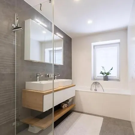 Emma - Luxusní S Privátním Wellness Villa